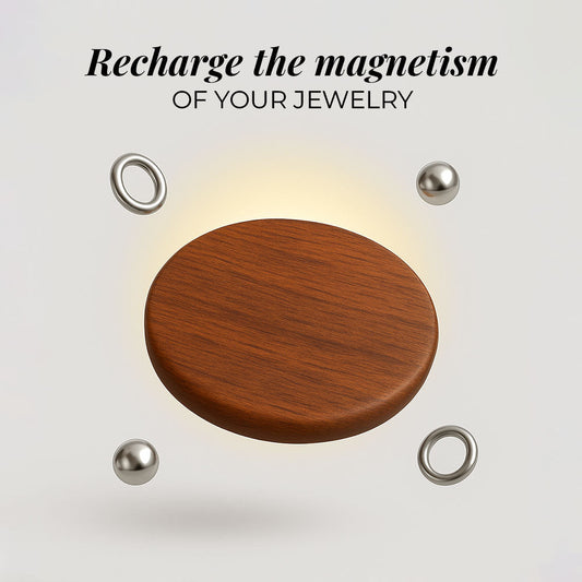 Magnetic energy stand